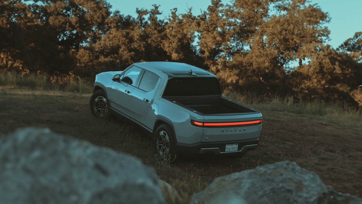 Rivian R1T - Goose Gear